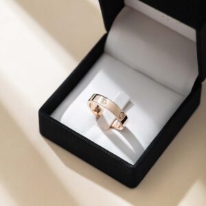 ANILLO LOVE SMALL 8 DIAMANTES