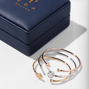 SET PULSERAS LV